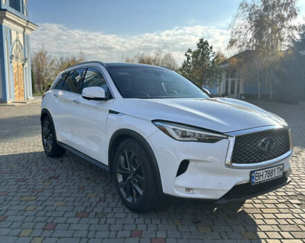 Белый Инфинити QX50, объемом двигателя 2 л и пробегом 126 тыс. км за 23000 $, фото 7 на Automoto.ua