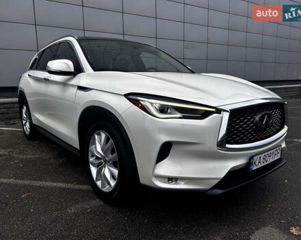 Білий Інфініті QX50, об'ємом двигуна 2 л та пробігом 90 тис. км за 22500 $, фото 11 на Automoto.ua