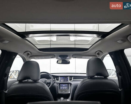 Білий Інфініті QX50, об'ємом двигуна 2 л та пробігом 90 тис. км за 22500 $, фото 13 на Automoto.ua