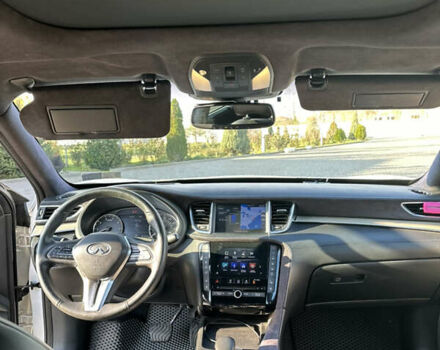 Белый Инфинити QX50, объемом двигателя 2 л и пробегом 126 тыс. км за 23000 $, фото 14 на Automoto.ua