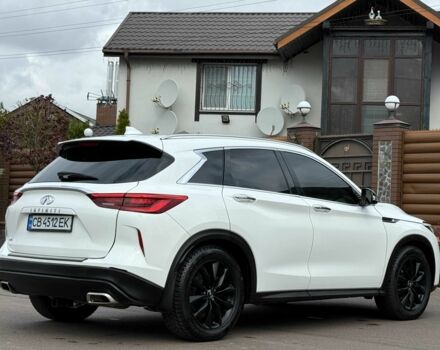 Белый Инфинити QX50, объемом двигателя 2 л и пробегом 77 тыс. км за 19500 $, фото 8 на Automoto.ua