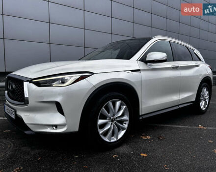 Білий Інфініті QX50, об'ємом двигуна 2 л та пробігом 90 тис. км за 22500 $, фото 6 на Automoto.ua