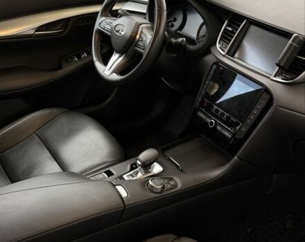 Белый Инфинити QX50, объемом двигателя 2 л и пробегом 117 тыс. км за 26500 $, фото 21 на Automoto.ua