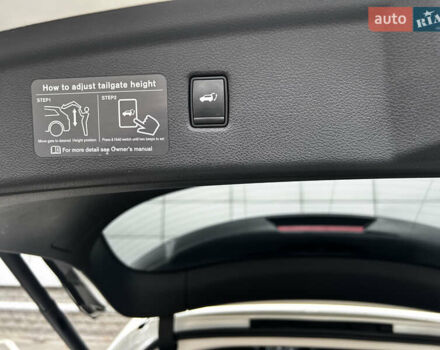 Білий Інфініті QX50, об'ємом двигуна 2 л та пробігом 90 тис. км за 22500 $, фото 23 на Automoto.ua