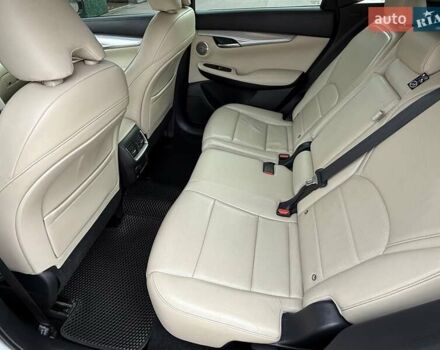 Белый Инфинити QX50, объемом двигателя 2 л и пробегом 77 тыс. км за 19498 $, фото 59 на Automoto.ua