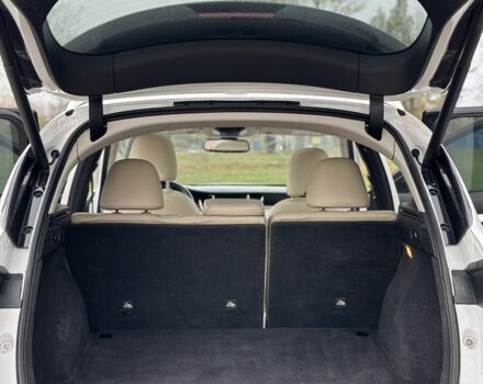 Белый Инфинити QX50, объемом двигателя 2 л и пробегом 270 тыс. км за 15299 $, фото 10 на Automoto.ua