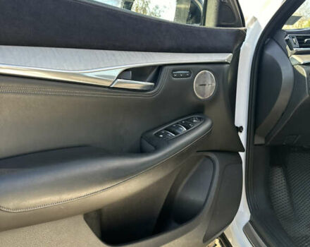 Белый Инфинити QX50, объемом двигателя 2 л и пробегом 126 тыс. км за 23000 $, фото 9 на Automoto.ua