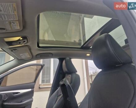 Белый Инфинити QX50, объемом двигателя 2 л и пробегом 95 тыс. км за 19800 $, фото 4 на Automoto.ua