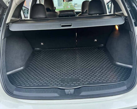 Білий Інфініті QX50, об'ємом двигуна 2 л та пробігом 82 тис. км за 31000 $, фото 17 на Automoto.ua