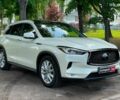 Белый Инфинити QX50, объемом двигателя 2 л и пробегом 74 тыс. км за 26290 $, фото 2 на Automoto.ua