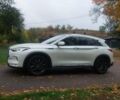 Белый Инфинити QX50, объемом двигателя 2 л и пробегом 91 тыс. км за 28700 $, фото 2 на Automoto.ua