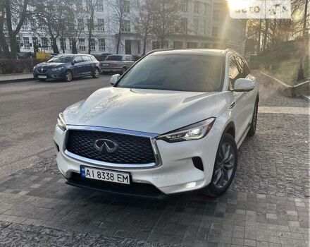 Білий Інфініті QX50, об'ємом двигуна 2 л та пробігом 49 тис. км за 26000 $, фото 1 на Automoto.ua