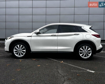 Білий Інфініті QX50, об'ємом двигуна 2 л та пробігом 90 тис. км за 22500 $, фото 7 на Automoto.ua