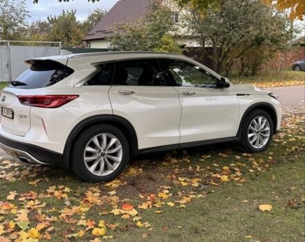 Белый Инфинити QX50, объемом двигателя 2 л и пробегом 117 тыс. км за 26500 $, фото 1 на Automoto.ua