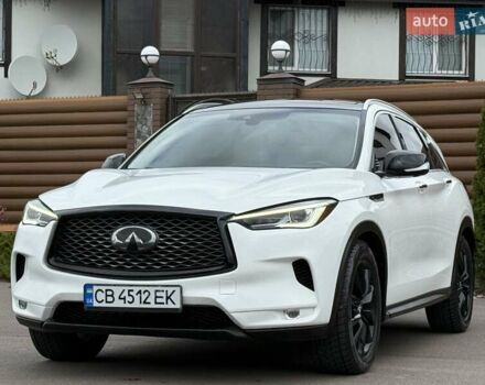 Белый Инфинити QX50, объемом двигателя 2 л и пробегом 77 тыс. км за 19498 $, фото 3 на Automoto.ua