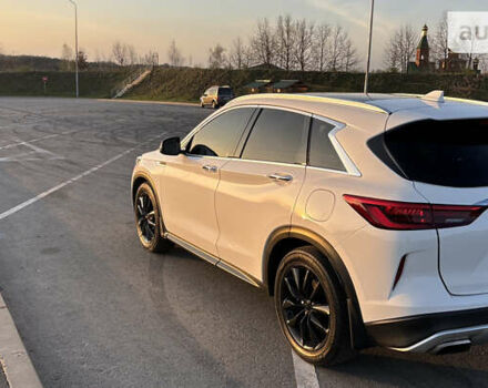 Білий Інфініті QX50, об'ємом двигуна 2 л та пробігом 142 тис. км за 25500 $, фото 6 на Automoto.ua