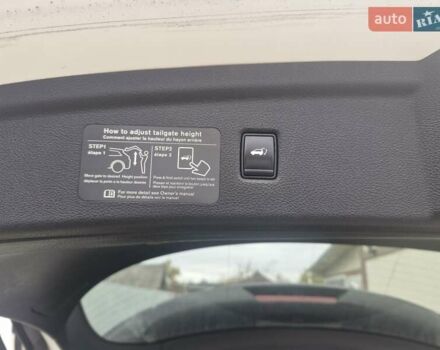 Белый Инфинити QX50, объемом двигателя 2 л и пробегом 95 тыс. км за 19800 $, фото 6 на Automoto.ua