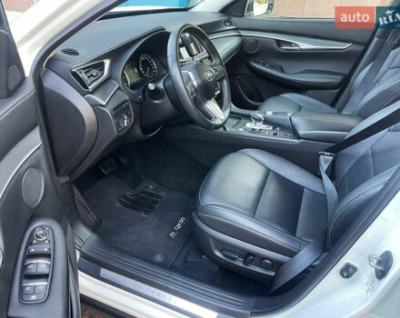 Белый Инфинити QX50, объемом двигателя 2 л и пробегом 71 тыс. км за 27250 $, фото 13 на Automoto.ua