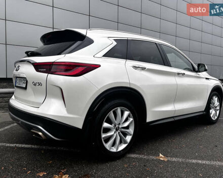 Білий Інфініті QX50, об'ємом двигуна 2 л та пробігом 90 тис. км за 22500 $, фото 2 на Automoto.ua