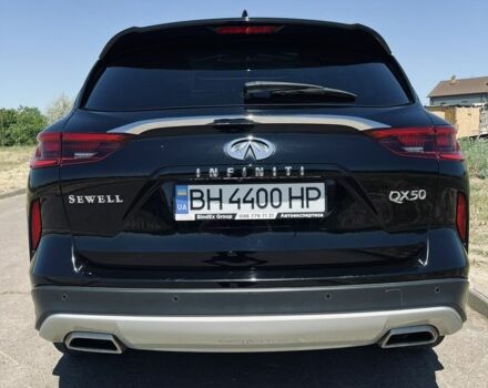 Білий Інфініті QX50, об'ємом двигуна 2 л та пробігом 131 тис. км за 27000 $, фото 9 на Automoto.ua