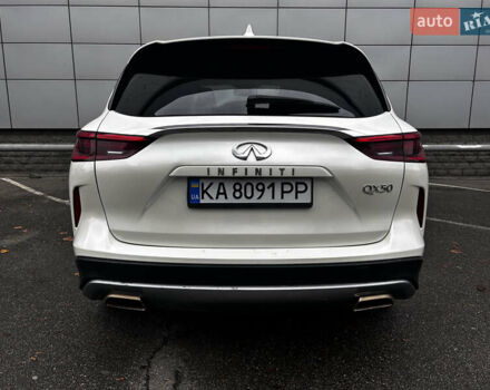 Білий Інфініті QX50, об'ємом двигуна 2 л та пробігом 90 тис. км за 22500 $, фото 3 на Automoto.ua