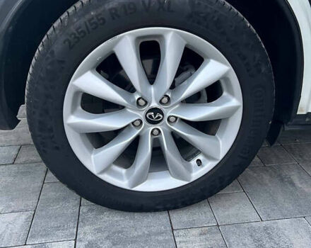 Білий Інфініті QX50, об'ємом двигуна 2 л та пробігом 82 тис. км за 31000 $, фото 15 на Automoto.ua