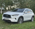 Белый Инфинити QX50, объемом двигателя 2 л и пробегом 126 тыс. км за 27000 $, фото 1 на Automoto.ua