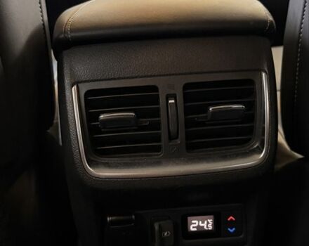 Белый Инфинити QX50, объемом двигателя 2 л и пробегом 117 тыс. км за 26500 $, фото 13 на Automoto.ua