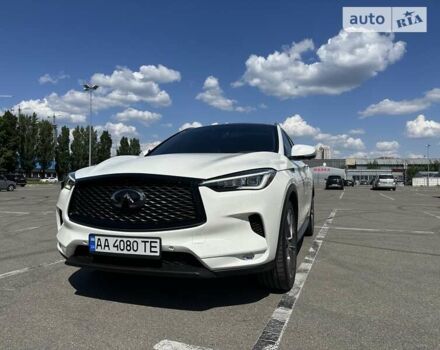 Белый Инфинити QX50, объемом двигателя 2 л и пробегом 102 тыс. км за 28500 $, фото 2 на Automoto.ua