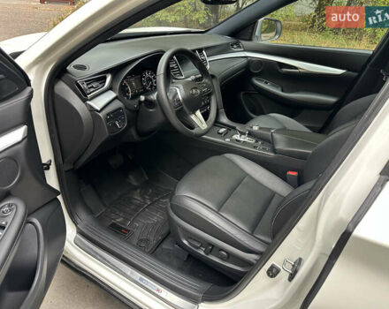 Белый Инфинити QX50, объемом двигателя 2 л и пробегом 46 тыс. км за 22500 $, фото 7 на Automoto.ua