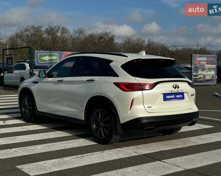 Білий Інфініті QX50, об'ємом двигуна 2 л та пробігом 63 тис. км за 22999 $, фото 6 на Automoto.ua