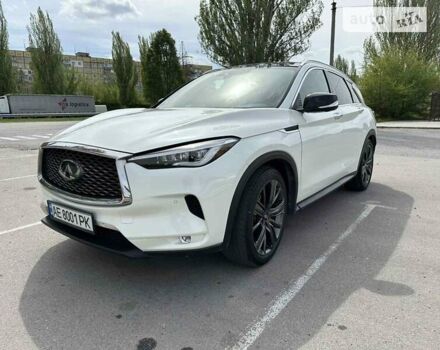 Білий Інфініті QX50, об'ємом двигуна 1.99 л та пробігом 32 тис. км за 30000 $, фото 1 на Automoto.ua