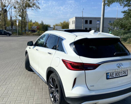 Белый Инфинити QX50, объемом двигателя 1.99 л и пробегом 48 тыс. км за 24500 $, фото 3 на Automoto.ua