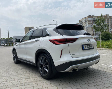 Белый Инфинити QX50, объемом двигателя 2 л и пробегом 87 тыс. км за 29000 $, фото 6 на Automoto.ua