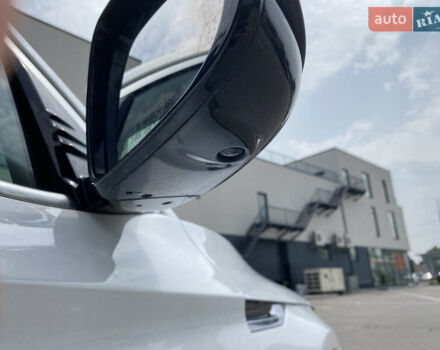 Белый Инфинити QX50, объемом двигателя 2 л и пробегом 87 тыс. км за 29000 $, фото 13 на Automoto.ua