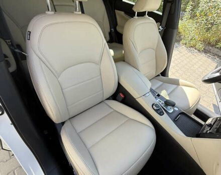 Белый Инфинити QX50, объемом двигателя 1.99 л и пробегом 63 тыс. км за 25000 $, фото 25 на Automoto.ua