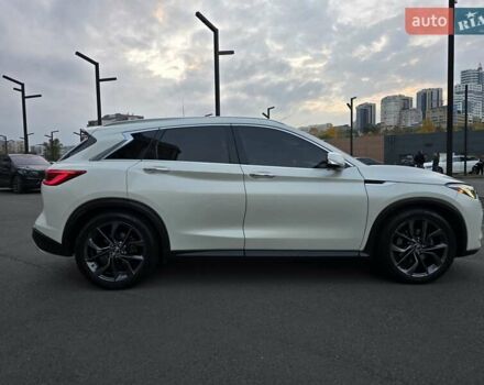 Белый Инфинити QX50, объемом двигателя 1.99 л и пробегом 63 тыс. км за 28300 $, фото 5 на Automoto.ua