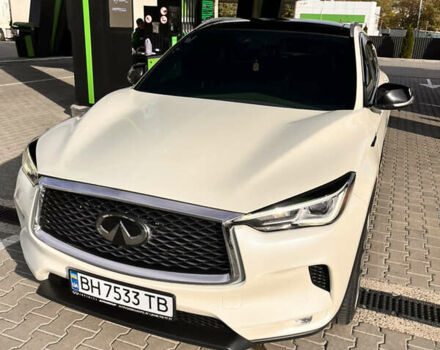 Белый Инфинити QX50, объемом двигателя 2 л и пробегом 71 тыс. км за 28500 $, фото 5 на Automoto.ua