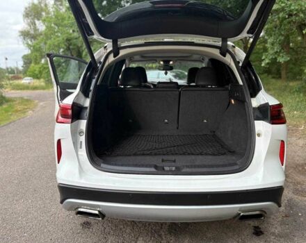 Белый Инфинити QX50, объемом двигателя 2 л и пробегом 72 тыс. км за 15000 $, фото 6 на Automoto.ua