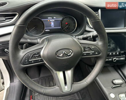 Белый Инфинити QX50, объемом двигателя 2 л и пробегом 46 тыс. км за 22500 $, фото 10 на Automoto.ua
