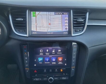 Белый Инфинити QX50, объемом двигателя 2 л и пробегом 212 тыс. км за 18200 $, фото 20 на Automoto.ua