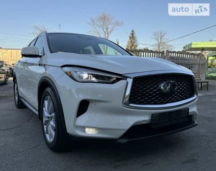 Білий Інфініті QX50, об'ємом двигуна 2 л та пробігом 100 тис. км за 26900 $, фото 3 на Automoto.ua