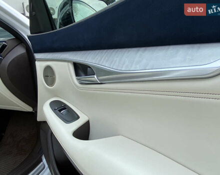 Белый Инфинити QX50, объемом двигателя 2 л и пробегом 87 тыс. км за 29000 $, фото 36 на Automoto.ua