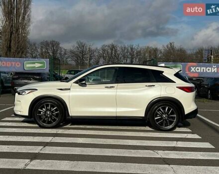 Білий Інфініті QX50, об'ємом двигуна 2 л та пробігом 63 тис. км за 22999 $, фото 7 на Automoto.ua