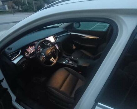 Білий Інфініті QX50, об'ємом двигуна 2 л та пробігом 116 тис. км за 23000 $, фото 22 на Automoto.ua