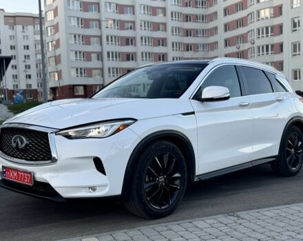 Белый Инфинити QX50, объемом двигателя 2 л и пробегом 212 тыс. км за 18200 $, фото 2 на Automoto.ua