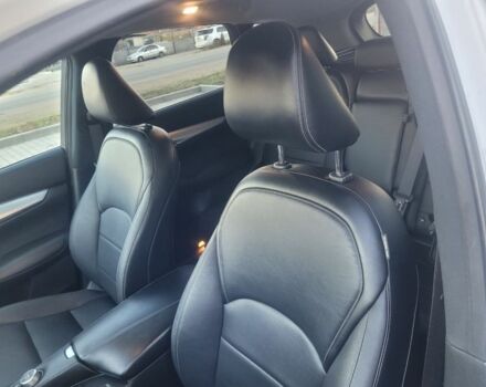 Белый Инфинити QX50, объемом двигателя 2 л и пробегом 212 тыс. км за 18200 $, фото 10 на Automoto.ua