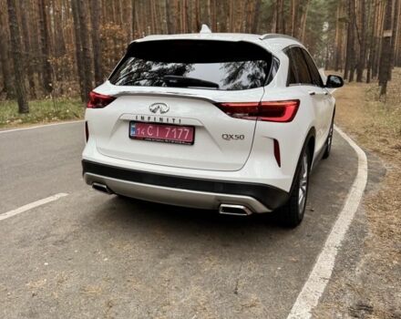 Белый Инфинити QX50, объемом двигателя 0 л и пробегом 142 тыс. км за 19999 $, фото 4 на Automoto.ua