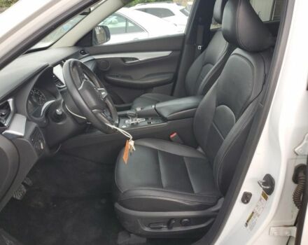 Белый Инфинити QX50, объемом двигателя 2 л и пробегом 203 тыс. км за 13400 $, фото 9 на Automoto.ua