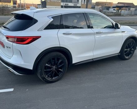 Белый Инфинити QX50, объемом двигателя 2 л и пробегом 212 тыс. км за 18200 $, фото 3 на Automoto.ua